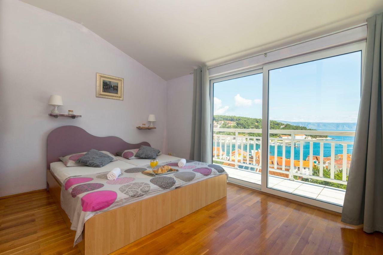 Apartments Palma Jelsa  Esterno foto